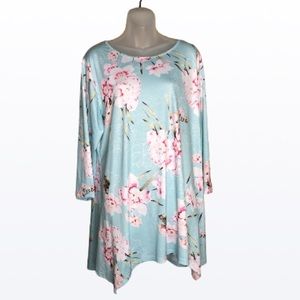 3x floral plus size shirt longer style top NWT